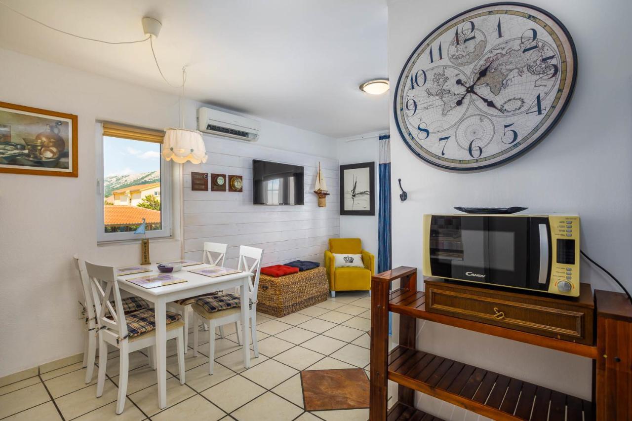 Apartments Villa Anna Baska  Exterior photo