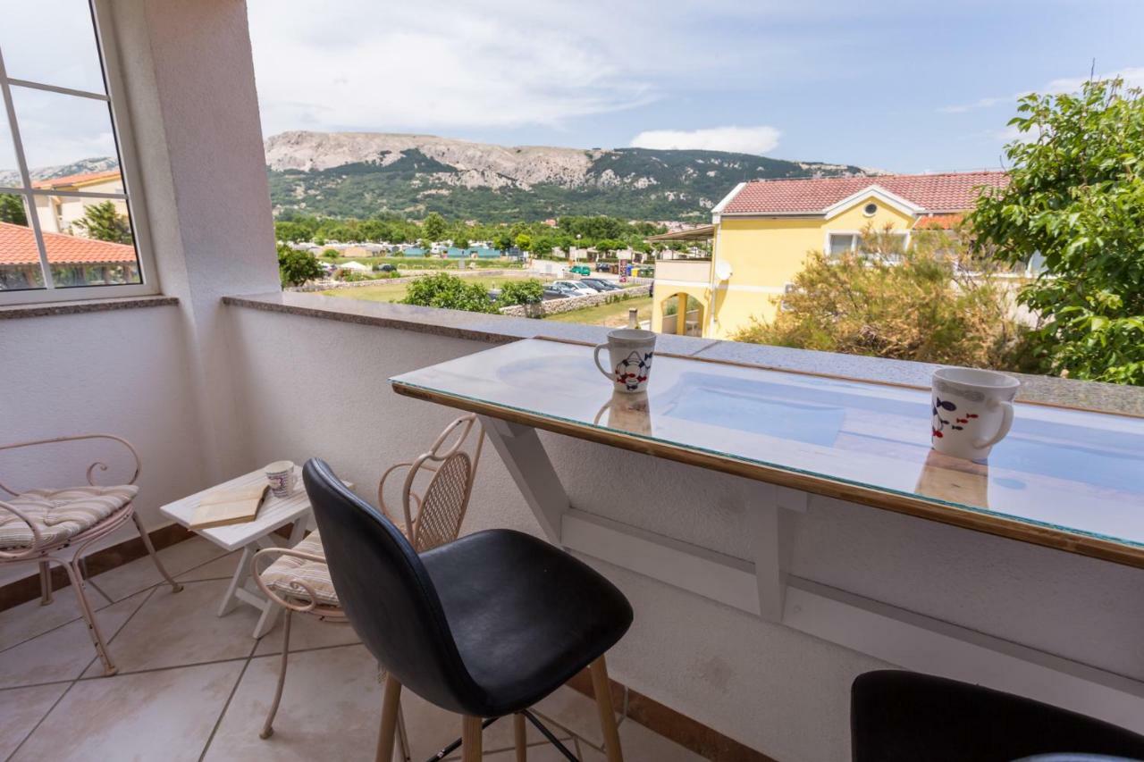Apartments Villa Anna Baska  Exterior photo